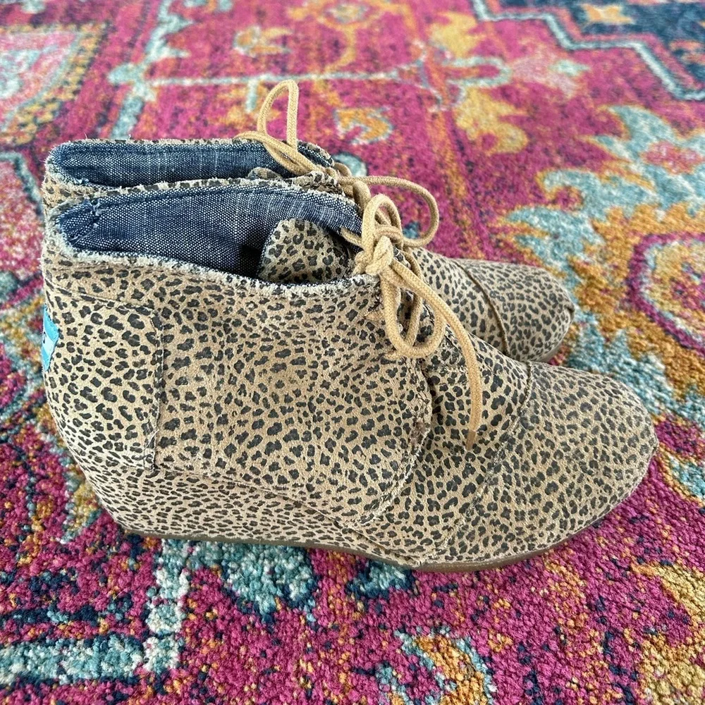 Toms women’s black